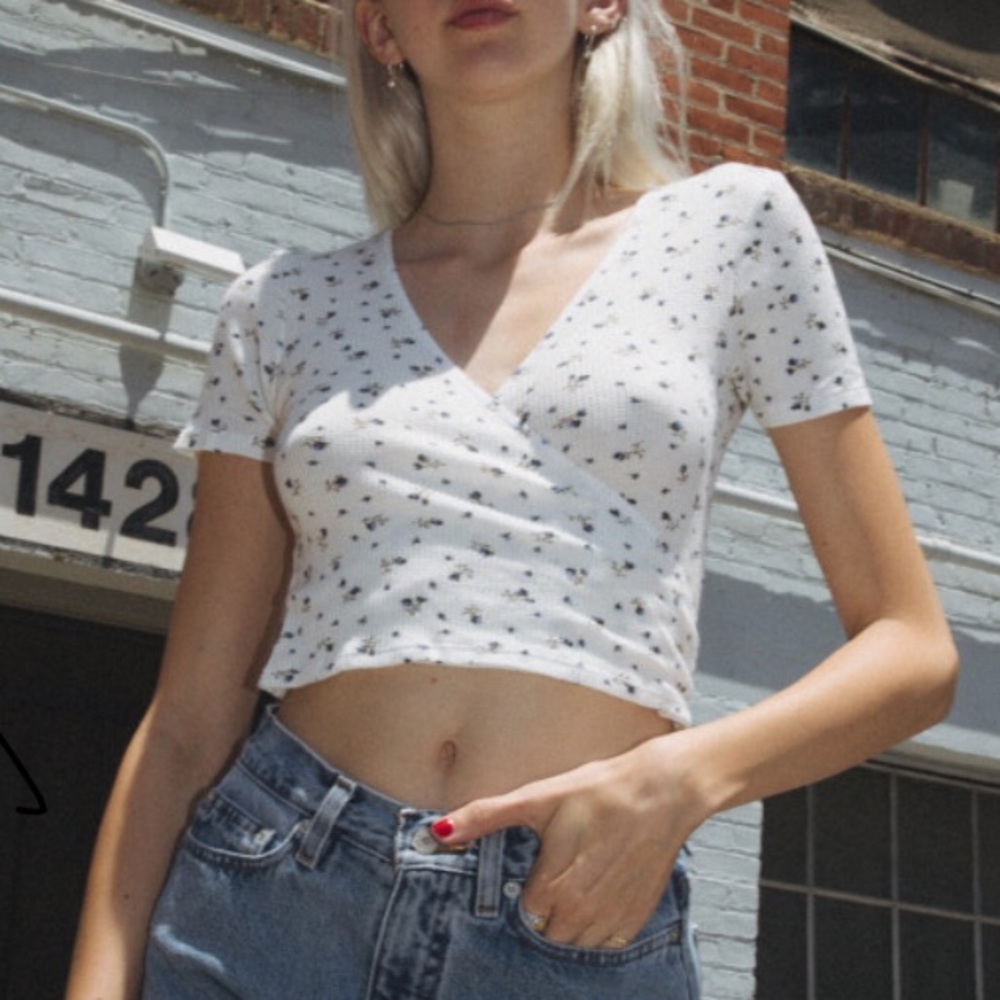 brandy Melville floral wrap top!! RAE THERMAL TOP